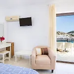 P I G A D I A B A Y شقة فندقية كارباثوس