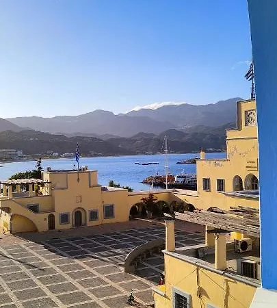 P I G A D I A B A Y Karpathos