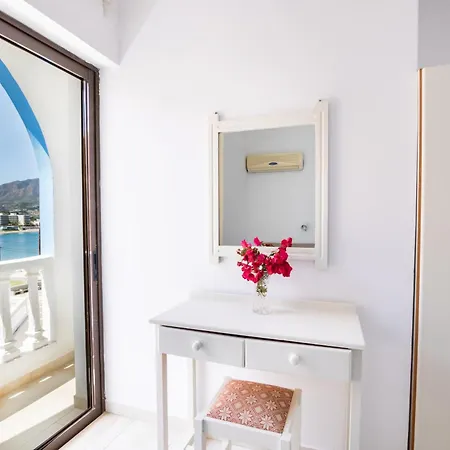 P I G A D I A B A Y Karpathos