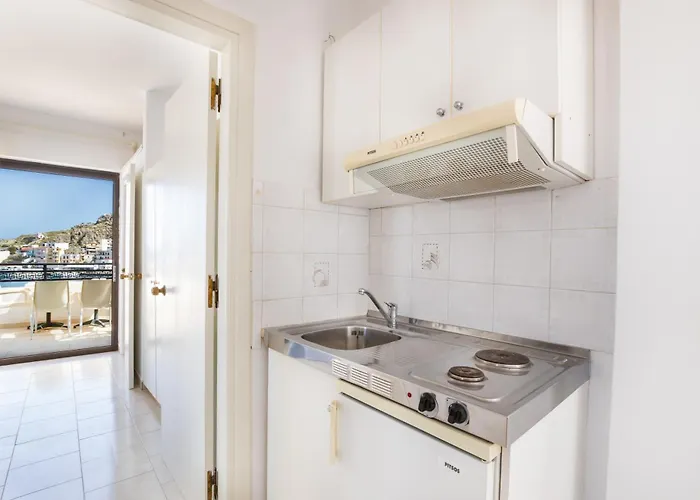 P I G A D I A B A Y 3* كارباثوس